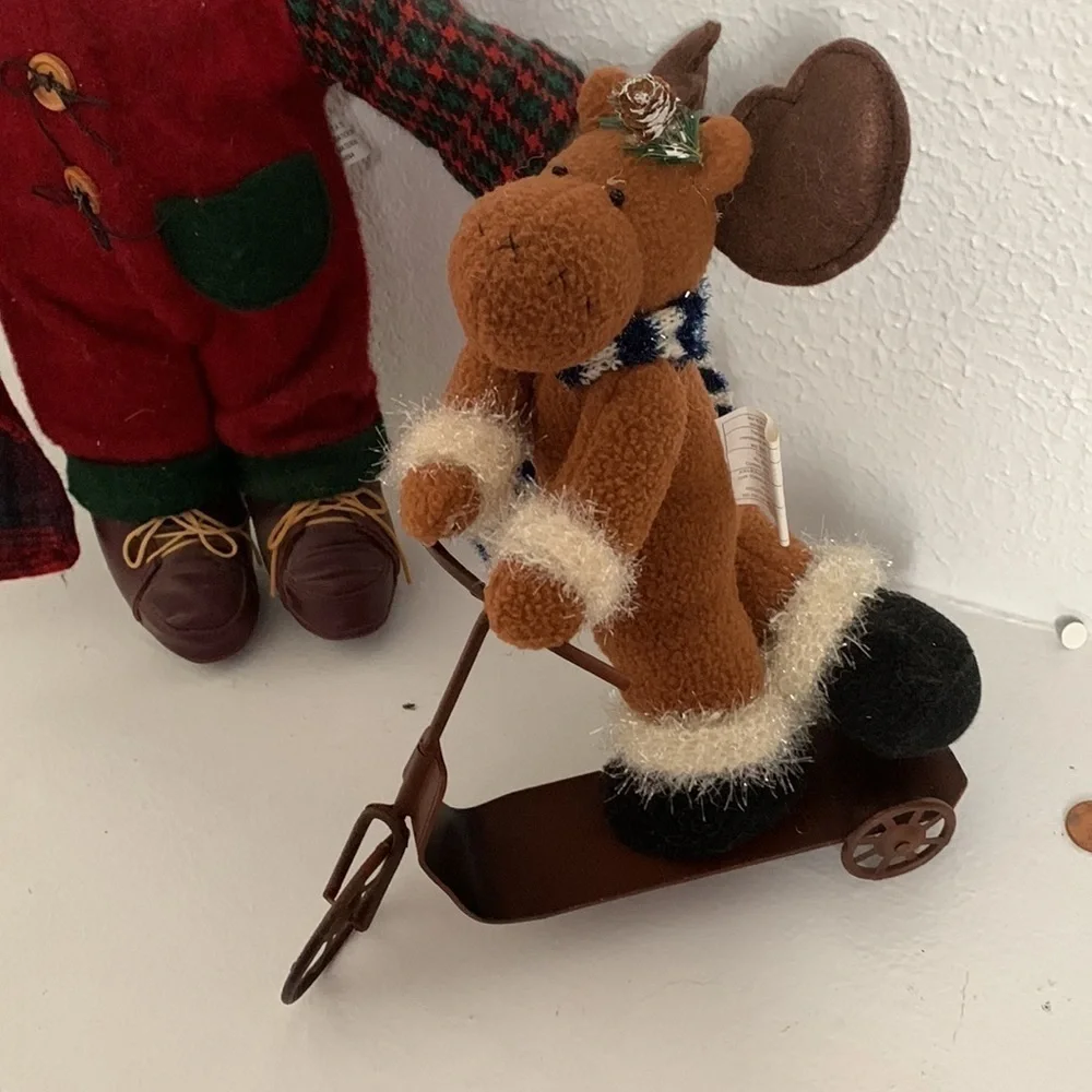 Two really cute and fun moose.